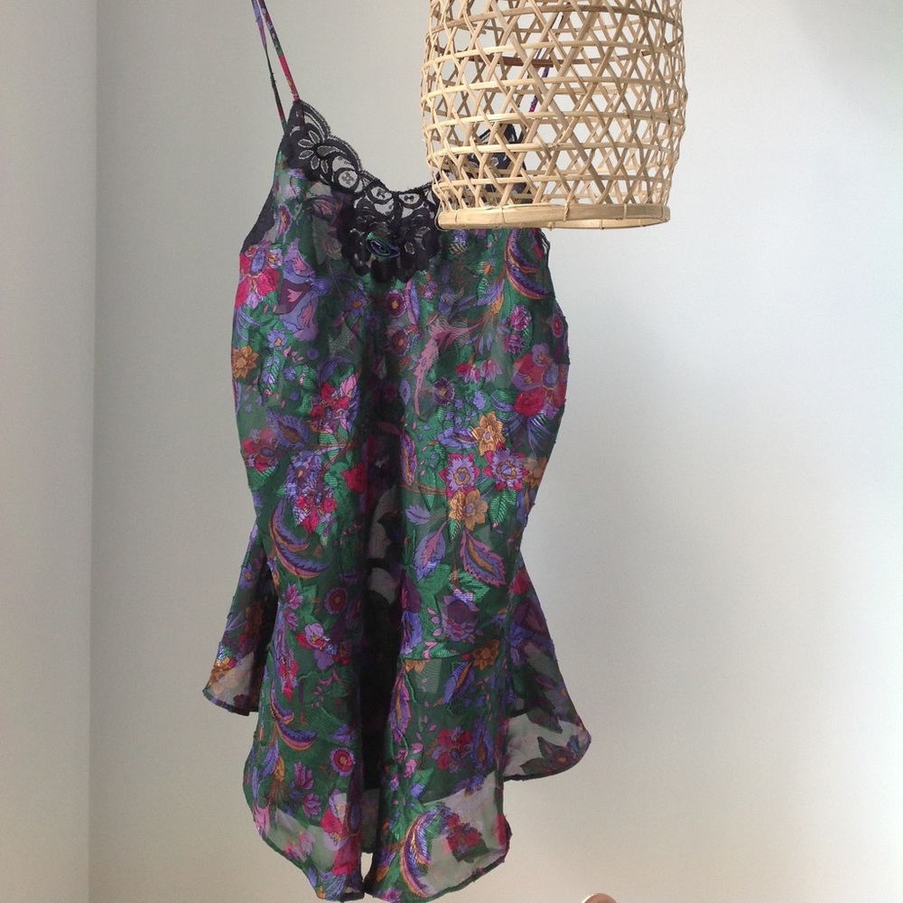 Victoria's Secret night gown/ neligé/lace trim